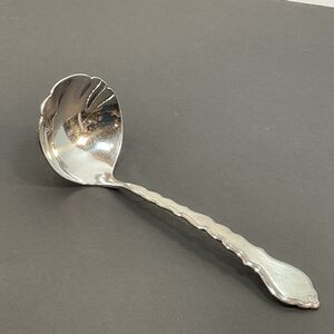 Oneida Community CELLO Stainless Steel Gravy Shell Ladle 7 1/4” No Spout